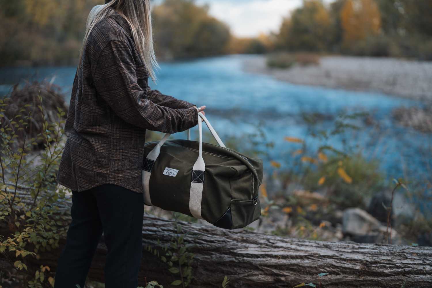 Weekend Canvas Duffel Bag | The War & Peace Bag | 46L - Image 12